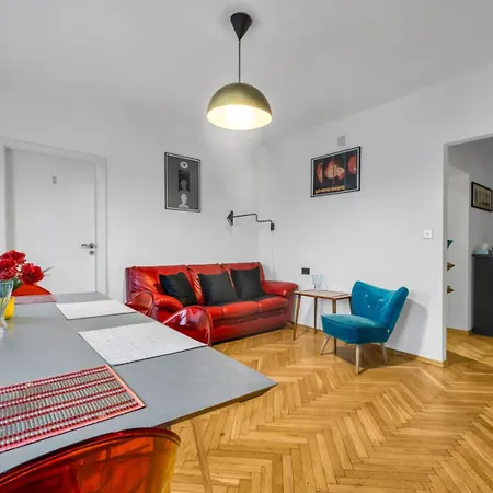 Plac Zbawiciela Spacious Apartment Warsaw